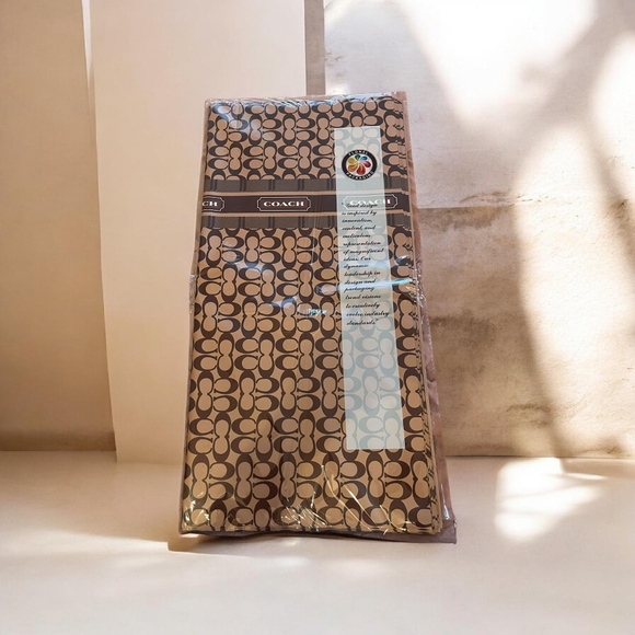 Boujee Luxury Wrapping Paper Brown NWT - Picture 3 of 7